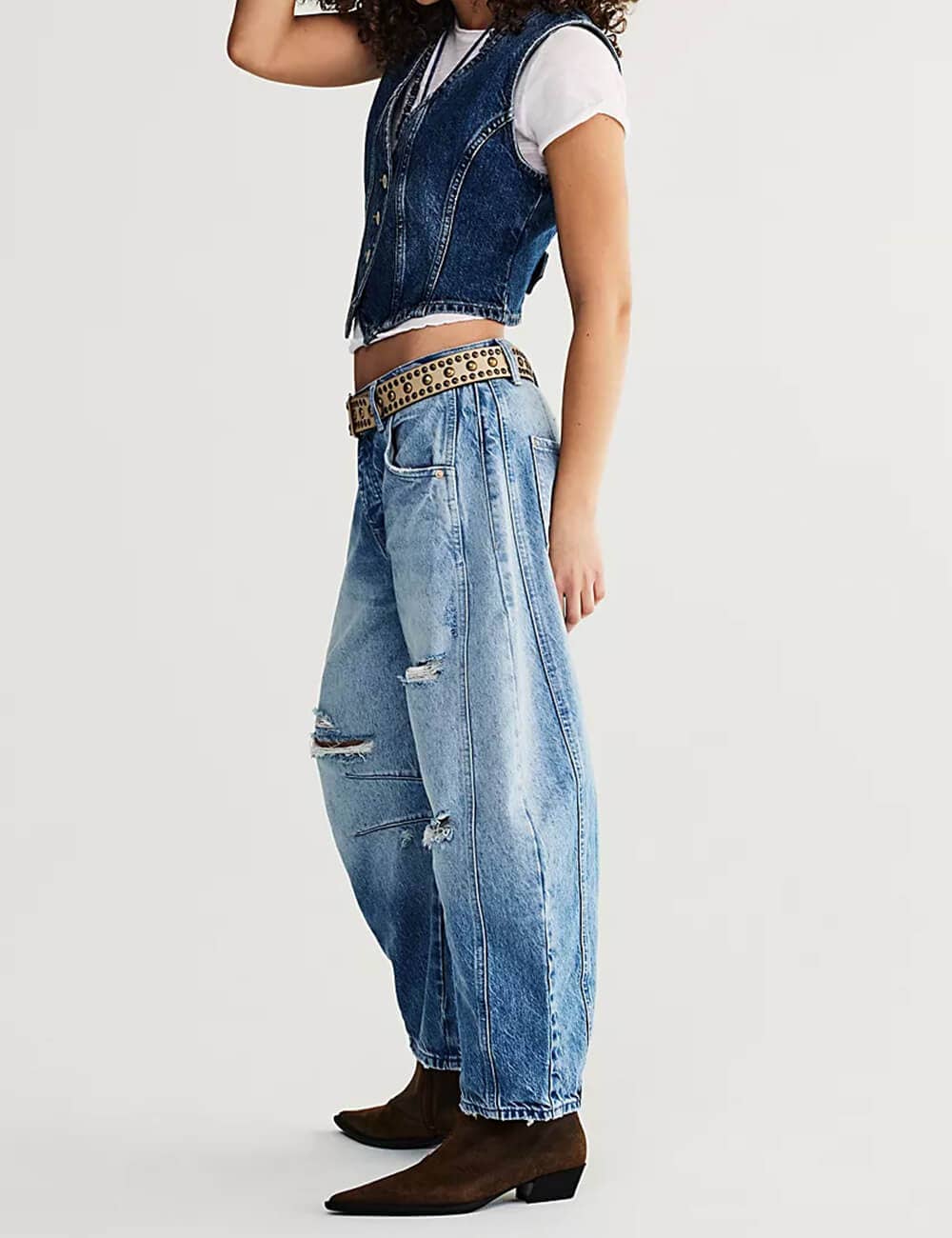 Ladies Mid Rise Wide Leg Barrel Jeans