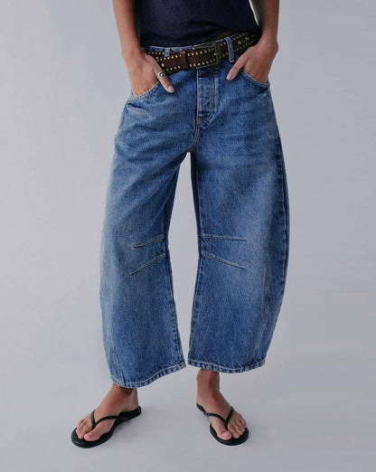 Slouchy Curved leg shape Barrel Jeans