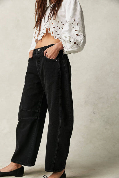 Slouchy Curved leg shape Barrel Jeans